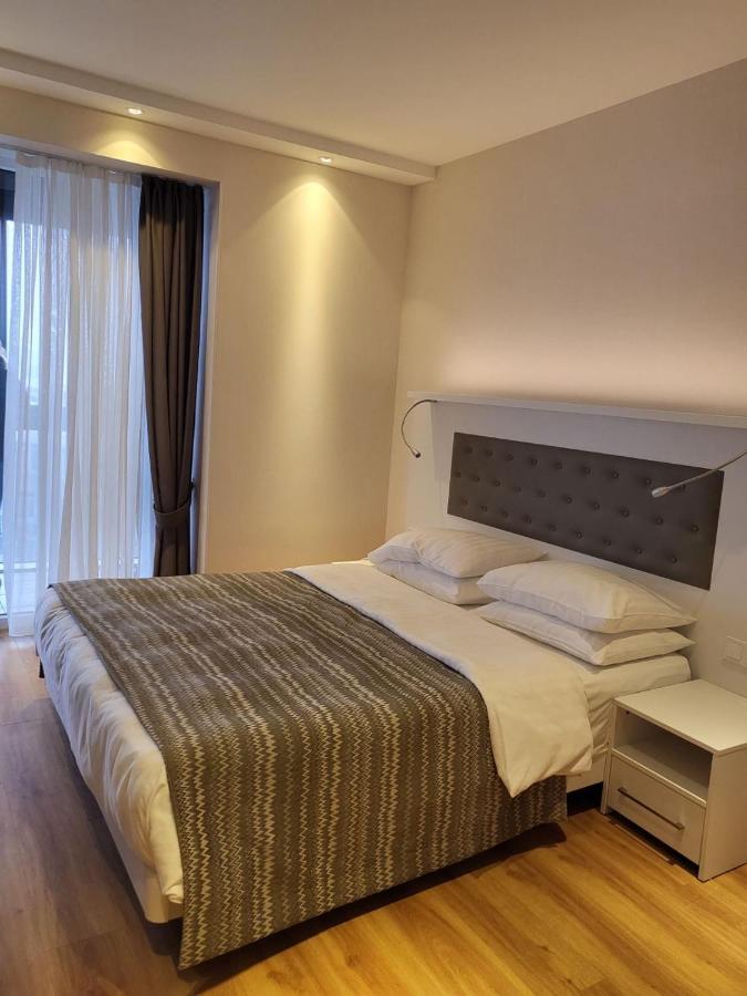 Apartment 16,26,27 Floors In Alliance Palace Batumi Exteriér fotografie